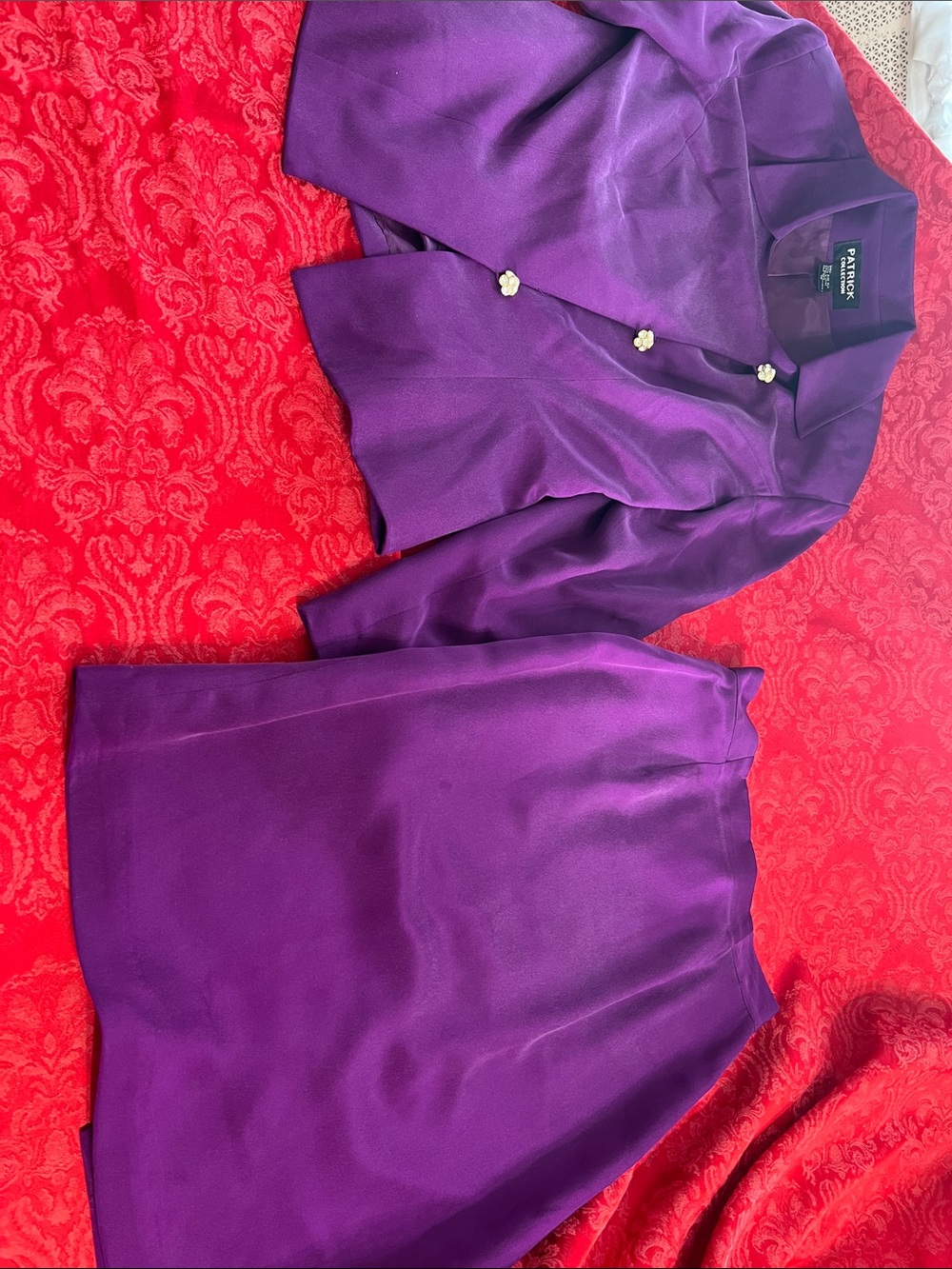 Patrick Collection Women’s Size 10 Purple 100% Silk Skirt Suit Set Floral Button